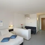 Di Hotel 3*
