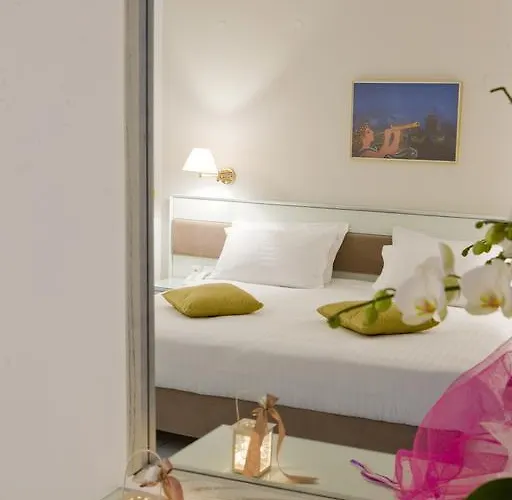 Di 3* Lindos (Rhodes)